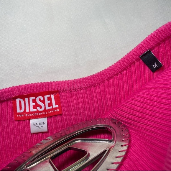 Diesel- Bandeau Top With Oval D Plaque Hot Pink Size M Ribbed Edgy Streetwear - Picture 5 of 6
